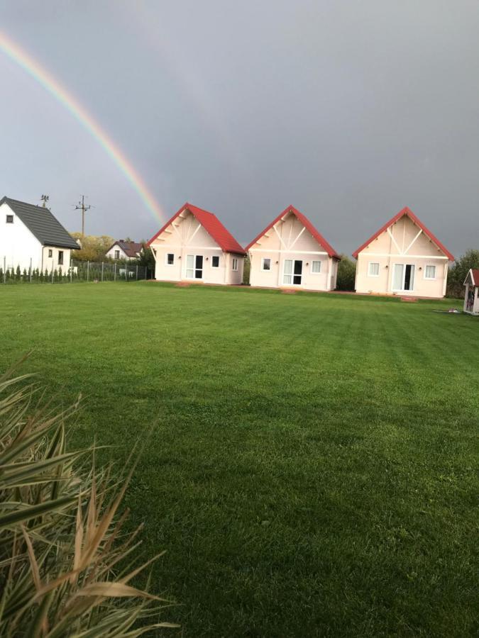 Pokoje Goscinne U Izy Łeba Esterno foto